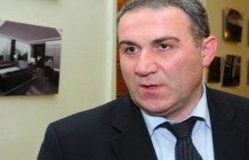 ნუგზარ წიკლაური: ,,ბერა ივანიშვილის უკანონო მოთხოვნით, პოლიციიდან ცხრა ადამიანი გაათავისუფლეს" ნუგზარ წიკლაური: ,,ბერა ივანიშვილის უკანონო მოთხოვნით, პოლიციიდან ცხრა ადამიანი გაათავისუფლეს"