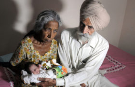 72 წლის ინდოელი დედა გახდა