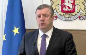 კვირიკაშვილი მიდის. წულუკიანს, ჯეჯელავას, ქუმსიშვილსა და მღებრიშვილს ხსნიან კვირიკაშვილი მიდის. წულუკიანს, ჯეჯელავას, ქუმსიშვილსა და მღებრიშვილს ხსნიან