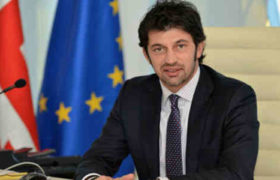 „კალაძის წინააღმდეგ ერთ-ერთი მინისტრი კომპრომატებს უკვეთავს“