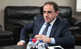 მთვრალი დავით ნარმანია "ტოიოტა ლენდ კრუიზერით" ორ ავტომანქანას დაეჯახა? მთვრალი დავით ნარმანია "ტოიოტა ლენდ კრუიზერით" ორ ავტომანქანას დაეჯახა?