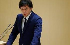 ირაკლი კობახიძე: „პრეზიდენტი ღიად უპირისპირდება პარლამენტს“ ირაკლი კობახიძე: „პრეზიდენტი ღიად უპირისპირდება პარლამენტს“