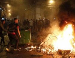 დემონსტრანტებმა პარაგვაის კონგრესის შენობას ცეცხლი წაუკიდეს