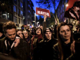 თურქეთში რეფერენდუმის შედეგების გაუქმებას ითხოვენ. დაკავებულია 19 ადამიანი