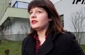 სტრასბურის მოსამართლე ნონა წოწორიას ძმის, ოთარ წოწორიას სახლში ჩხრეკა მიმდინარეობს - მას ციალა ქათამიძე ესწრება სტრასბურის მოსამართლე ნონა წოწორიას ძმის, ოთარ წოწორიას სახლში ჩხრეკა მიმდინარეობს - მას ციალა ქათამიძე ესწრება