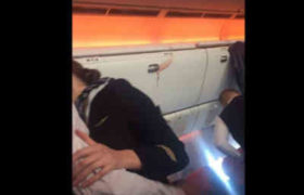 პანიკა აეროფლოტის თვითმფრინავში, რომელიც საჰაერო ორმოში მოხვდა - ვიდეო