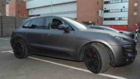 კოუტინიოს ლივერპულში მანქანა დაულეწეს