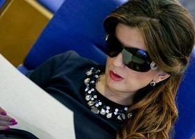 "დიანა ღურწკაია კარგა ხანია, ხედავს და ჩვენ გვატყუებდა" - სკანდალი მომღერლის გარშემო