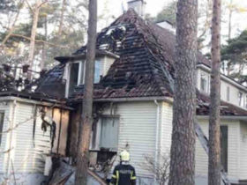 ესტონეთის თავდაცვის მინისტრის სახლს ცეცხლი გაუჩნდა