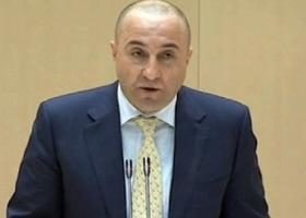 კახა ოქრიაშვილი და მაჟორიტარები "ქართული ოცნების" წინააღმდეგ