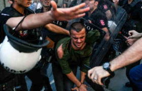 სტამბოლში პოლიციამ ლგბტ აქცია დაარბია