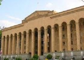 „ყოჩაღი“ ჩინოსნების სია - სად დაასაქმეს  ცოლები და ქმრები