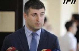 პროკურორი: „ბრალდებულ მამალაძეს ციანიდი „დეზოდორის“თავსახურში ჰქონდა დამალული“ პროკურორი: „ბრალდებულ მამალაძეს ციანიდი „დეზოდორის“თავსახურში ჰქონდა დამალული“
