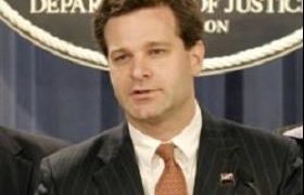 ტრამპი გფბ-ს დირექტორად კრისტოფერ რეის წარადგენს