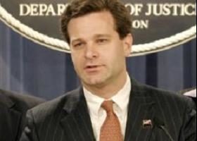 ტრამპი გფბ-ს დირექტორად კრისტოფერ რეის წარადგენს