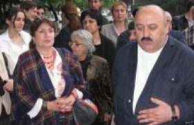 ზურაბ ნეფარიძესთან ერთად მისი ცოლისდა ანა მენთეშაშვილიც დააკავეს ზურაბ ნეფარიძესთან ერთად მისი ცოლისდა ანა მენთეშაშვილიც დააკავეს