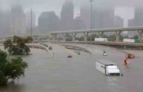 ჰიუსტონში კაშხლიდან წყალი იღვრება