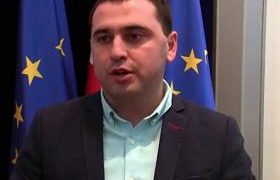 "კალაძეს საარჩევნო სიის შედგენაში ხელს უშლიან"