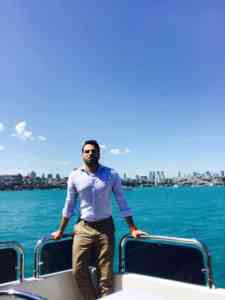 სანდრო ვეფხვაძე თურქმა მძღოლმა 30 დოლარით მოატყუა - "ანკარაში 25 დოლარად კარგად ვიქეიფე!"