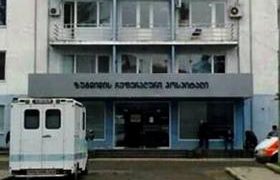 ზუგდიდში 3 წლის ბავშვი საავადმყოფოს მე-4 სართულიდან გადმოვარდა ზუგდიდში 3 წლის ბავშვი საავადმყოფოს მე-4 სართულიდან გადმოვარდა