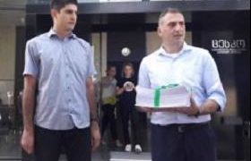 ელისაშვილმა ცესკოში 20.000 ხელმოწერა წარადგინა - ”თავიდან ცოტა შემეშინდა”
