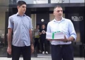 ელისაშვილმა ცესკოში 20.000 ხელმოწერა წარადგინა - ”თავიდან ცოტა შემეშინდა”