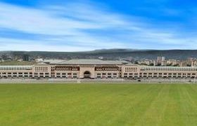 თბილისში ამიერკავკასიაში ყველაზე დიდი სავაჭრო ცენტრი გაიხსნა