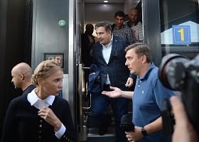 სააკაშვილმა და ტიმოშენკომ მატარებელი დატოვეს. ტიმოშენკო უკრაინის გენპროკურორს მიმართავს