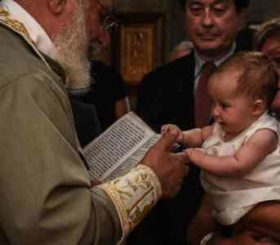 თეა წულუკიანმა შვილის ნათლობის ფოტოები გამოაქვეყნა - ივლისში ცერემონიიდან მინისტრის დაცვამ ჟურნალისტები გაიყვანა