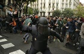 ბარსელონას მერმა ადა კოლაუმ ესპანეთის პრემიერ რახოის გადადგომა მოითხოვა