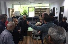 გორის მოსახლეობა გამგებელს დაუპირისპირდა