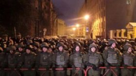 პრეზიდენტ პოროშენკოს ადმინისტრაციასთან მისასვლელი ყველა გზა გადაიკეტა