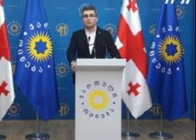 მამუკა მდინარაძე - ”რუსთავი 2-მა თელავში ”ოცნების” წევრს მანქანიდან დოკუმენტები ააცალა”