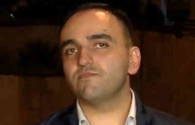 ადოკატი - „საკრებულოსთან დაკავებულ თორნიკე ბიკაშვილს ფიზიკური დაზიანებები აღენიშნება“