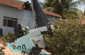 ბრაზილიაში თვითმფრინავი საცხოვრებელ სახლს დაეცა