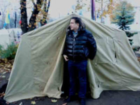 სააკაშვილი პეჩერსკის სასამართლოში მიიყვანეს