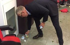 შვედეთის ნაკრების მწვრთნელმა "სან სიროზე" გასახდელი დაალაგა შვედეთის ნაკრების მწვრთნელმა "სან სიროზე" გასახდელი დაალაგა