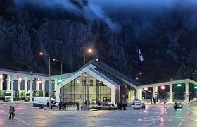 საქართველოში ჩეჩნეთიდან და ინგუშეთიდან მამაკაცებს არ უშვებენ - ლარსის საბაჟო გამშვებ პუნქტზე კონტროლი გამკაცრდა