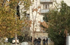 სპეცოპერაციის ადგილზე მოსალაპარაკებლად ჩეჩენი ეროვნების პიროვნება მიიყვანეს სპეცოპერაციის ადგილზე მოსალაპარაკებლად ჩეჩენი ეროვნების პიროვნება მიიყვანეს