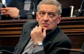 გიორგი ვოლსკი ფინანსურ პირამიდას მფარველობს? გიორგი ვოლსკი ფინანსურ პირამიდას მფარველობს?