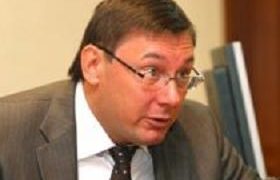 იური ლუცენკო: „კოლოსალური წნეხის ქვეშ ვიმყოფები, რათა თვალი დავხუჭო იმაზე, რის უფლებასაც სააკაშვილი საკუთარ თავს აძლევს“
