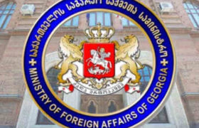 უკრაინაში 45 ყუთი კონტრაბანდული სიგარეტისთვის ქართველი დიპლომატის მეუღლე დააკავეს