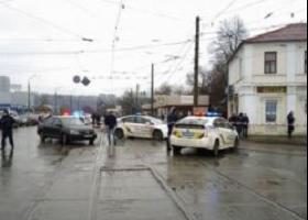 ხარკოვში, ფოსტის შენობაში, მამაკაცმა 11 მძევალი აიყვანა