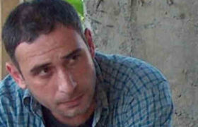 პოეტი ზვიად რატიანი პოლიციამ დააკავა და სცემა - „აუხირდნენ, ბიჭო, წითელი კურტკა რატომ გაცვიაო“ პოეტი ზვიად რატიანი პოლიციამ დააკავა და სცემა - „აუხირდნენ, ბიჭო, წითელი კურტკა რატომ გაცვიაო“