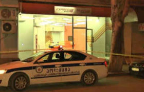 "საქართველოს ბანკიდან" ბრალდებულმა 5.415 ევრო, 8.353 დოლარი და 7.425 ლარი გაიტაცა "საქართველოს ბანკიდან" ბრალდებულმა 5.415 ევრო, 8.353 დოლარი და 7.425 ლარი გაიტაცა