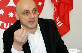 ჯონდი ბაღათურია: "ნარკოპოლიტიკის კანონპროექტი ნარკოტიკების ვაჭრობას შეუწყობს ხელს" ჯონდი ბაღათურია: "ნარკოპოლიტიკის კანონპროექტი ნარკოტიკების ვაჭრობას შეუწყობს ხელს"