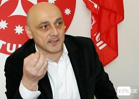 ჯონდი ბაღათურია - "ხელისუფლების უმაღლესი თანამდებობის პირები სიკვდილით ვაჭრობენ და ამ სიკვდილს ყიდიან მოზარდებზე!"