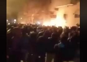 თეირანში სასულიერო სემინარია დაწვეს - ვიდეო