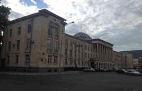 მარტოხელა დედას 10-ლარიანი დახმარება დაენიშნა - ვიდეო