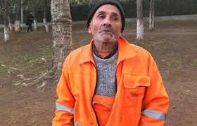 "გოგოს სახელს ახსენებდნენ, 1 ბიჭს აგინებდა 3 ბიჭი..."- რას ამბობს მეეზოვე, რომელიც წითელ ბაღში მოზარდების ჩხუბს შეესწრო